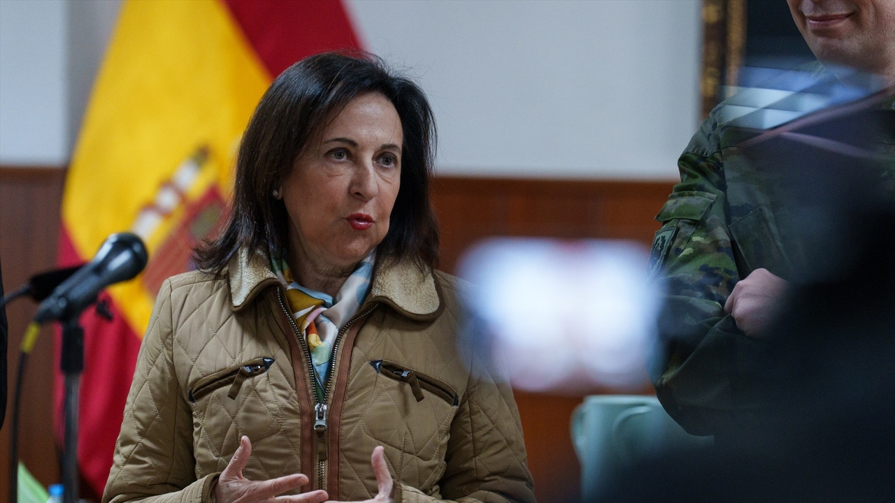 Robles no contempla la marcha de EE.UU. de las bases en España y cree que Trump hizo "una reflexión general"